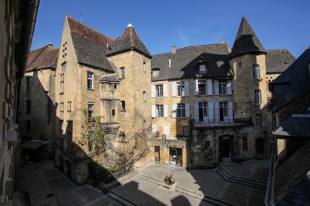 In Sarlat Luxury Rentals, Medieval Center - Maison Fenelon Exterior photo